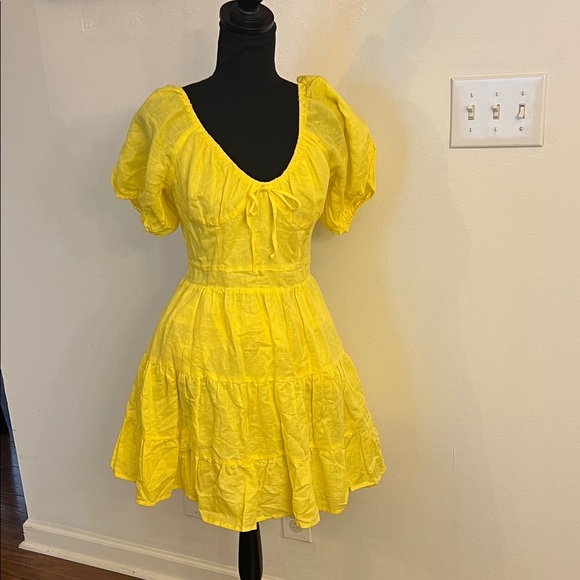 Chelsea & Violet Dresses & Skirts - NWT Chelsea & Violet Linen Cotton Blend Puff Sleeve Tie V-Neck A-Line